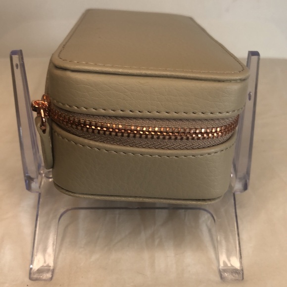 RACHEL ZOE slate gray Jewelery travel mini case. - Picture 3 of 12